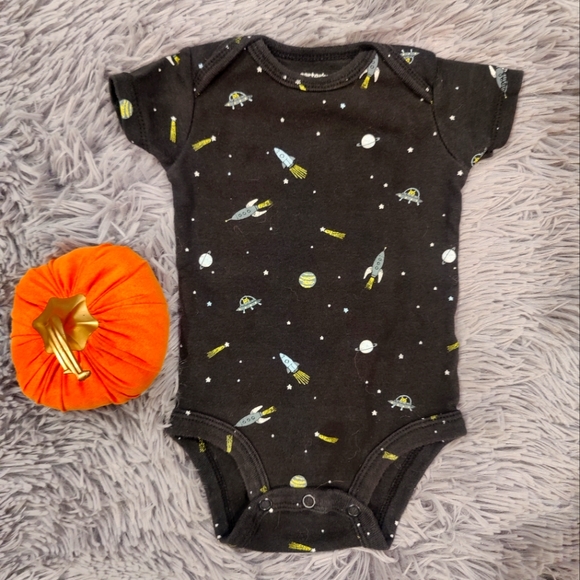 5 3 Month Onesies Blue, White, Black, Grey & Teal - Picture 5 of 8